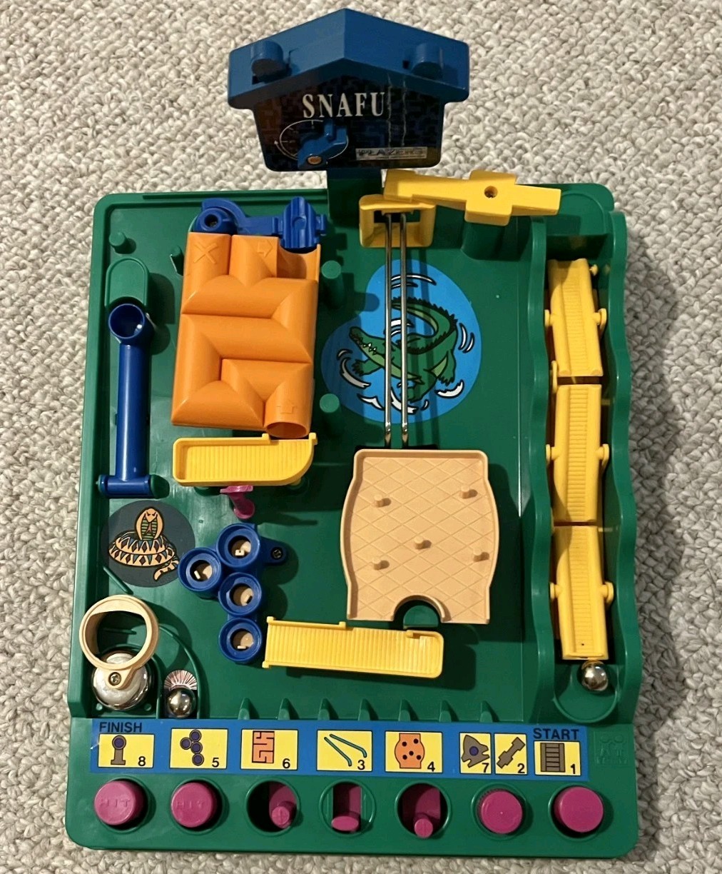 SNAFU Tomy Screwball Scramble Run Yourself Ragged Marble Maze 1991 VINTAGE Game