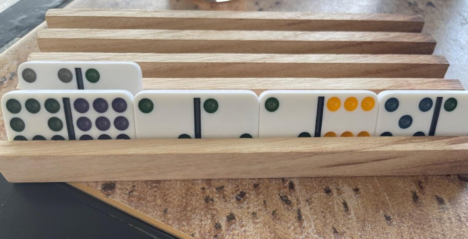 Cardinal Classics Double Fifteen Dominoes Set in Storage Tin | Line 15