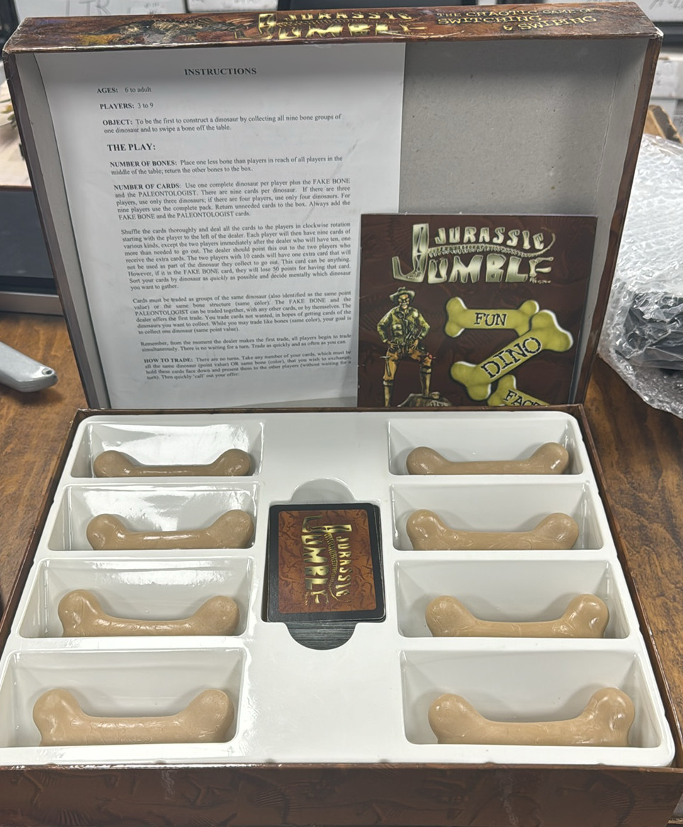 Jurassic Jumble Game – Seize The Dinosaur Bone (B149)
