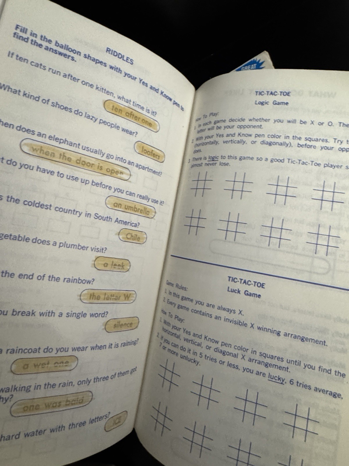 8 Yes & Know INVISIBLE INK Game Puzzle Quiz Books Lot Lee Pub 5 PENS Vtg READ