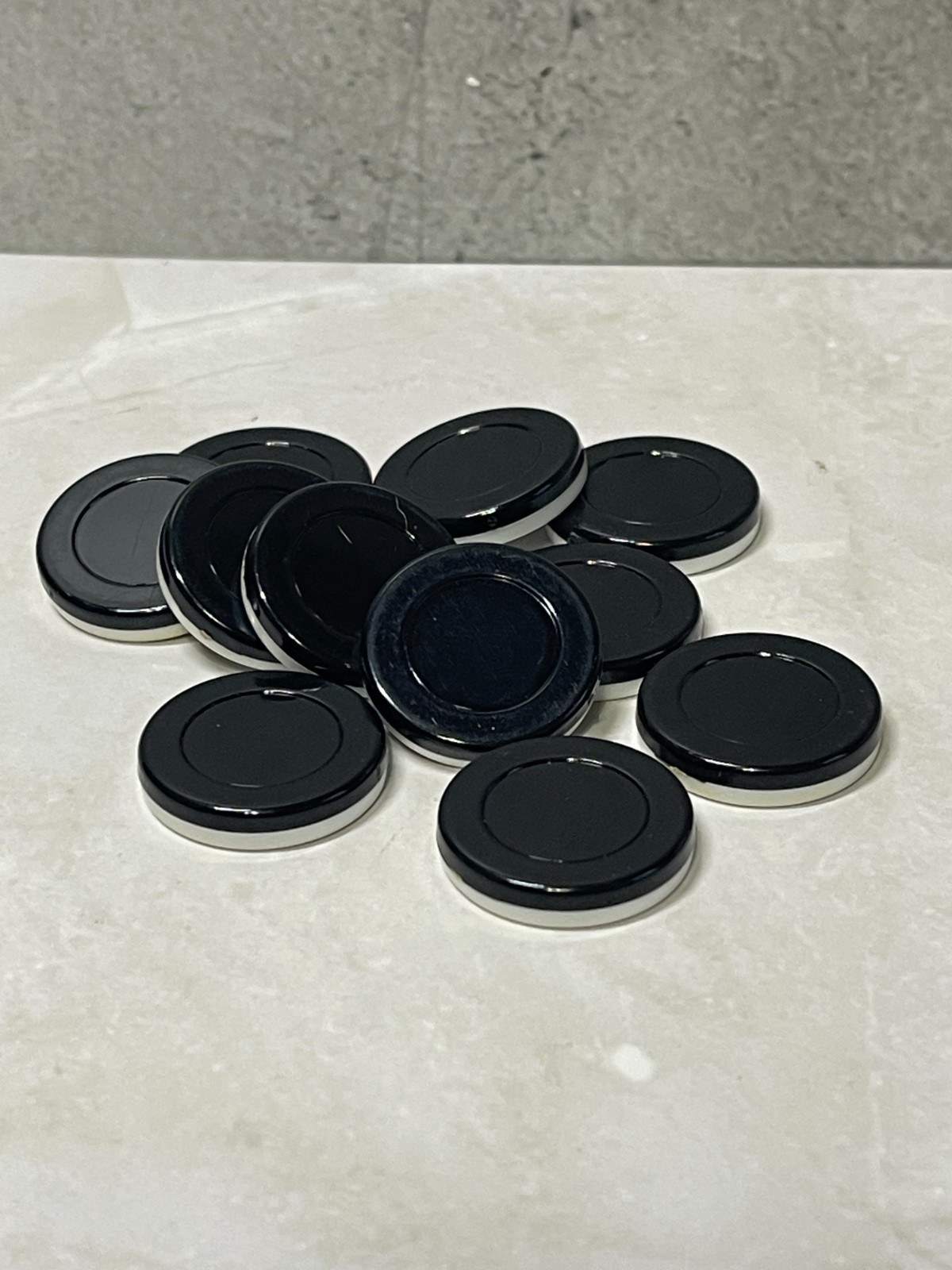 1975 Othello (Gabriel) Replacement Game Pieces lot of (11)