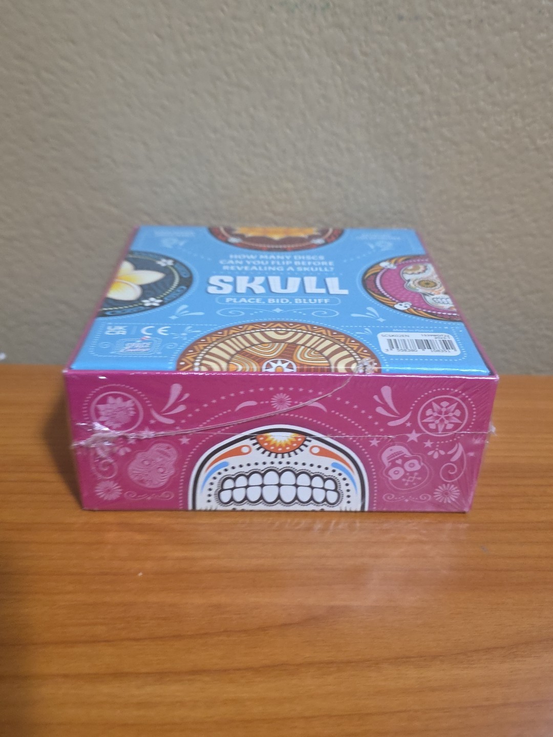Skull Board Game – Bluffing & Bidding Party Games for Adults & Teens, Skulls NEW