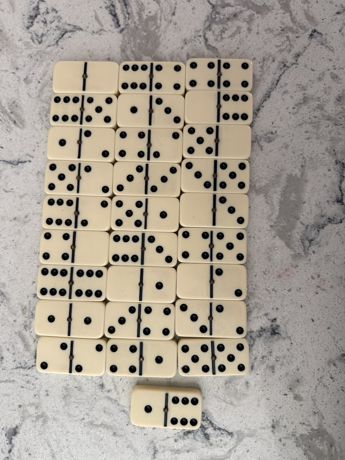 Vintage Taiwan Made – Domino Set In Wooden Box W/28 Domino’s & Playing Card