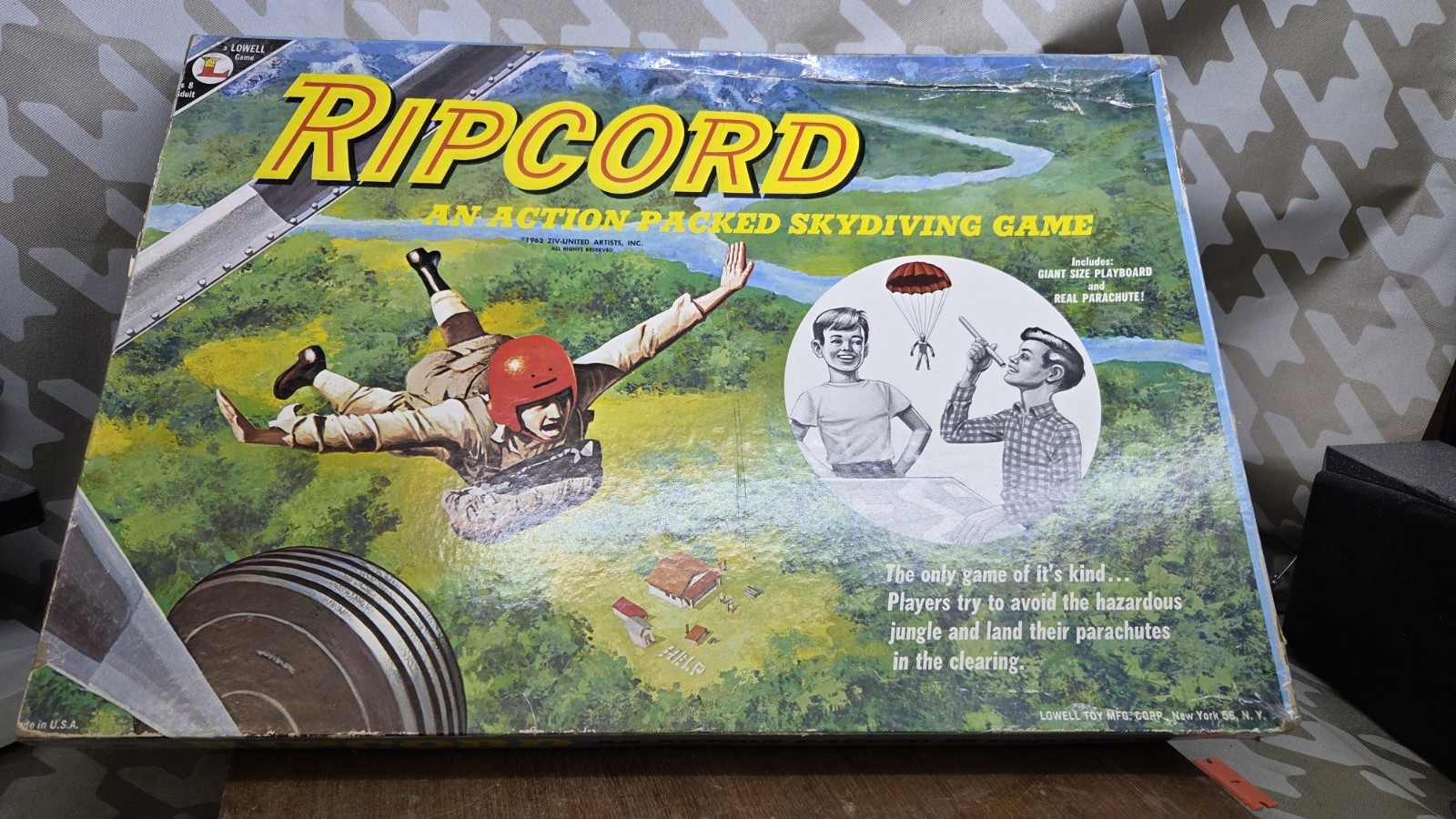 Ripcord Sky Diving Board Game