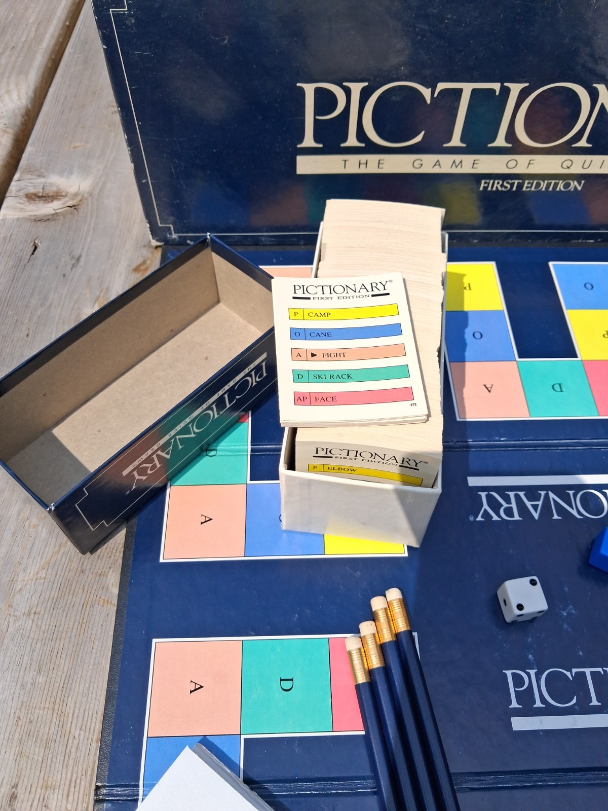 Vintage Pictionary First Edition Board Game Complete 1985 Family Party Game