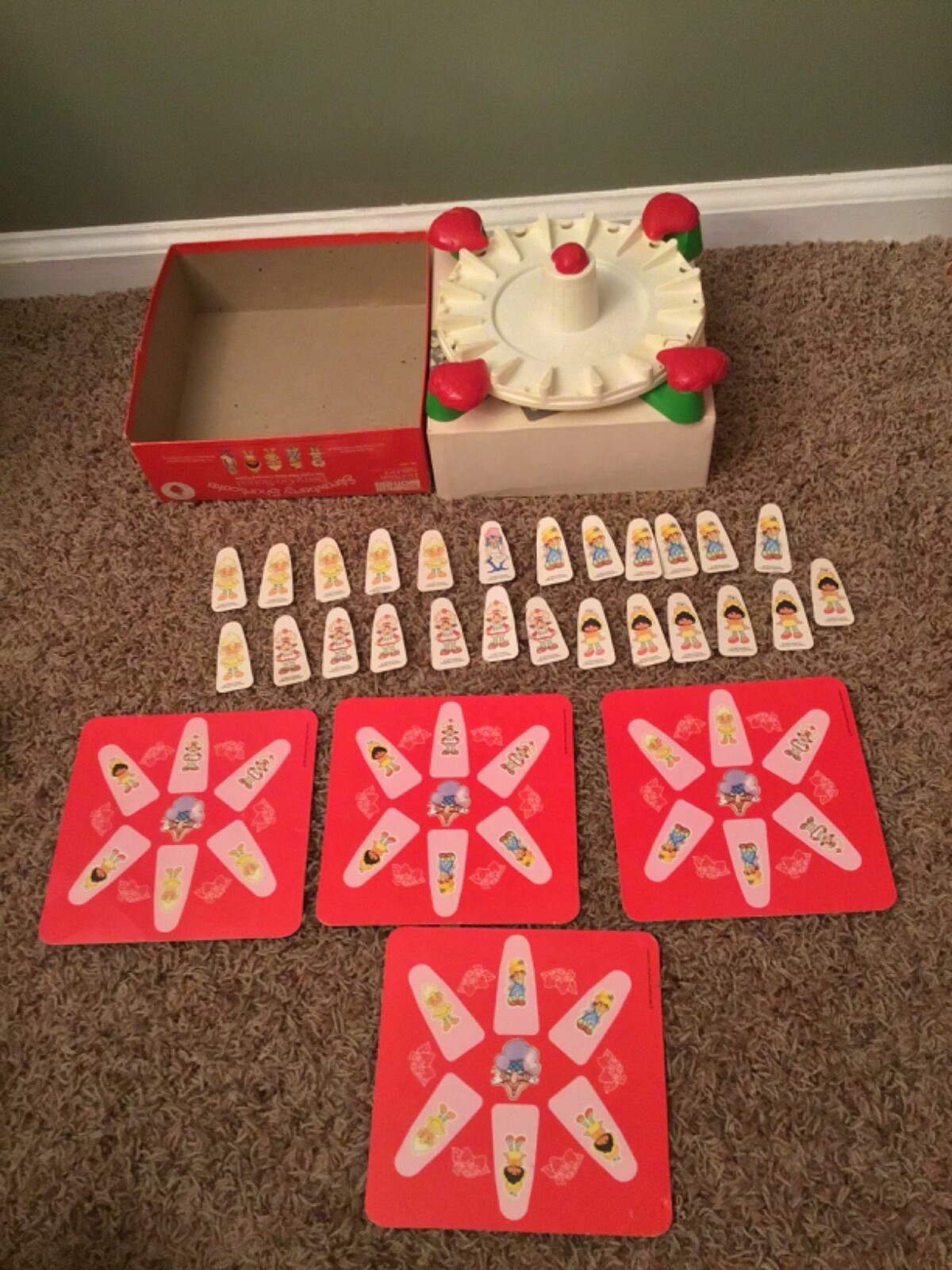 Vintage 1981 Parker Brothers Strawberry Shortcake Board Game Near Complete