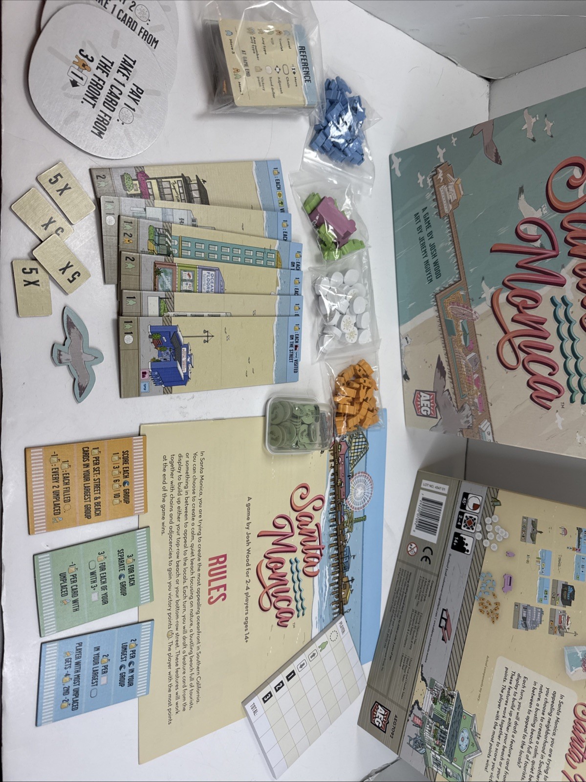 Santa Monica Board Game by AEG Alderac 2020 Complete Excellent Condition