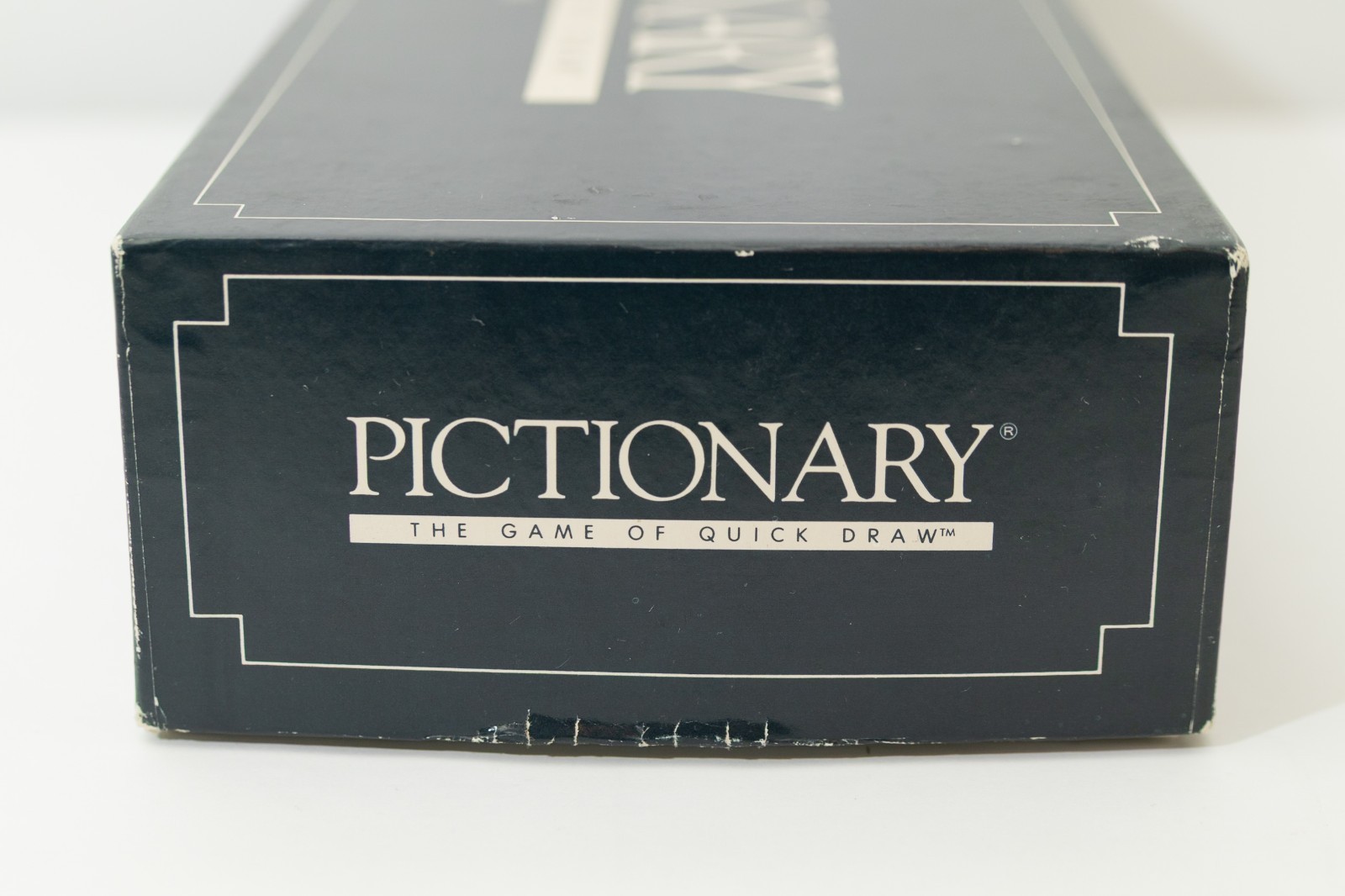 First Edition – Boxed PICTIONARY Drawing Game Original Vintage 1985 – COMPLETE 9