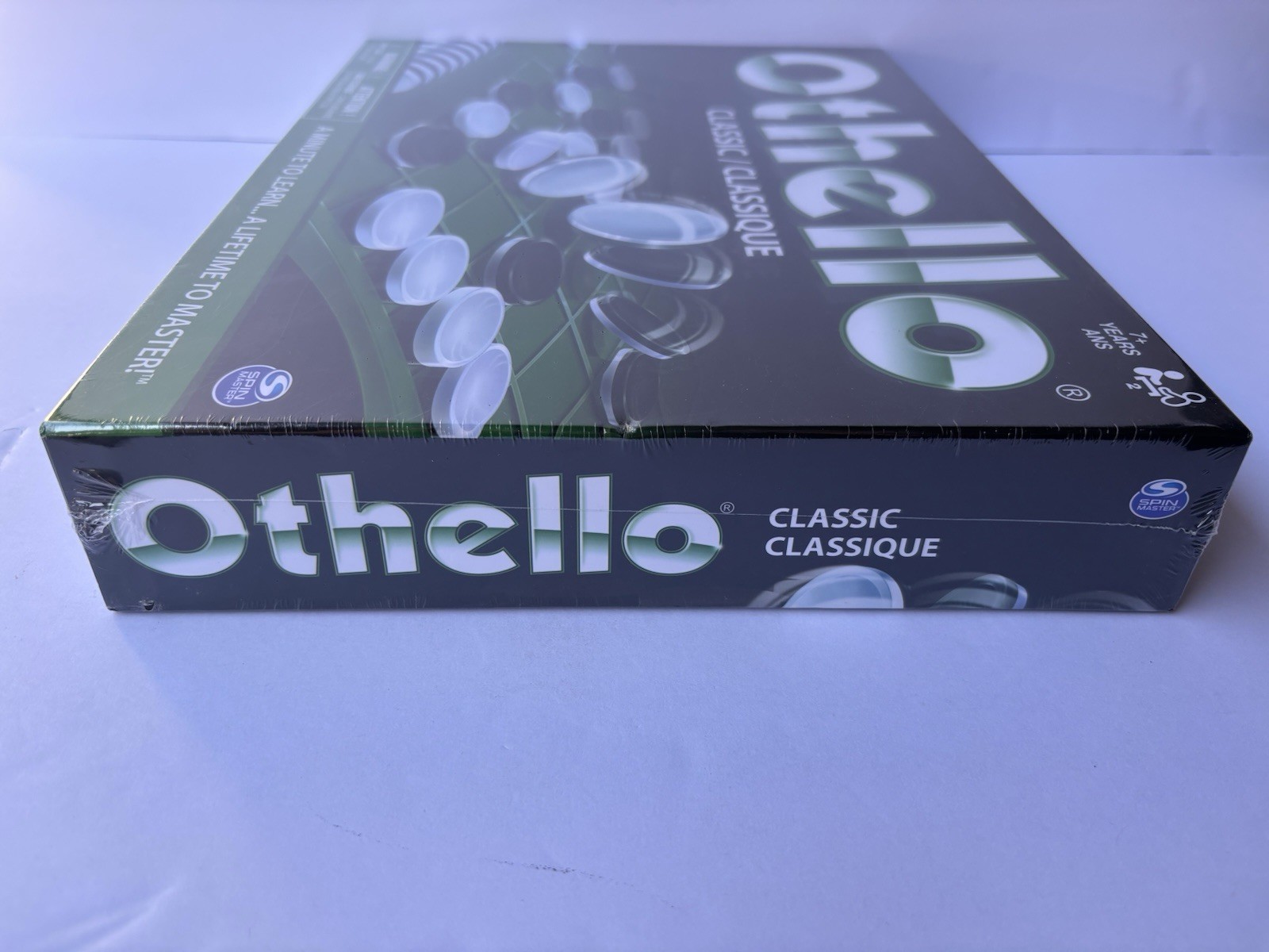 Othello Classic Family Strategy Board Game 2 Player Reversi Brain Teaser SEALED