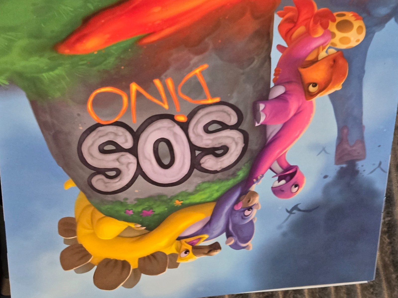 SOS Dino. Cooperative Board Game, Colorful. 1-4 Players, 25 Mins. Family Fun