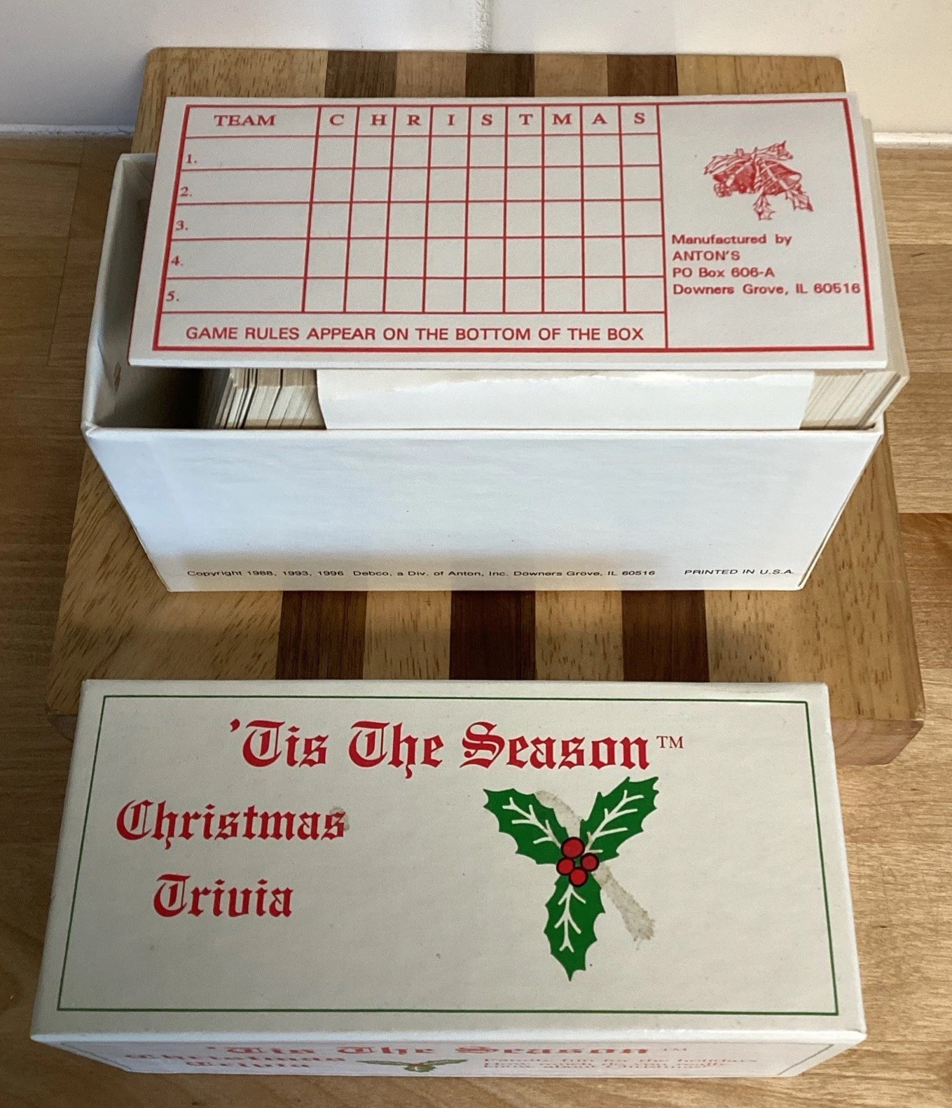 Vtg Christmas Holiday Trivia Family Game Retro Tis The Season Cards USA