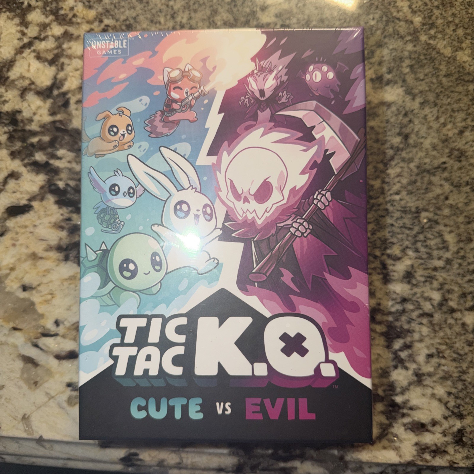 Tic Tac KO Cute vs Evil Card Game 8+ K.O. 2-4 Players Unstable Games