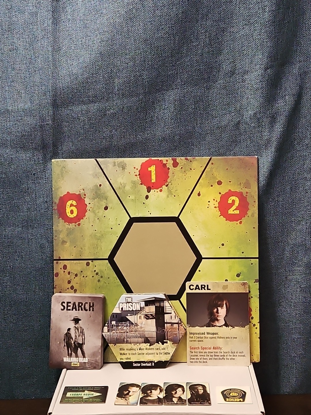 The Walking Dead: Don’t Look Back Dice Game | AMC Cryptozoic | Rick Daryl