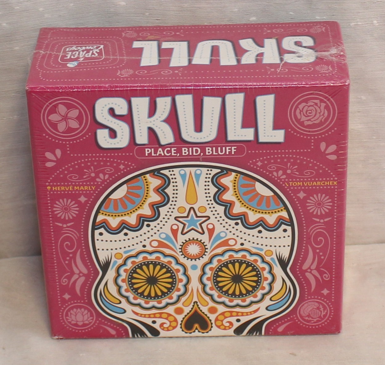 SKULL Place, Bid, Bluff Card Game SPACE Cowboys Made in Poland NEW