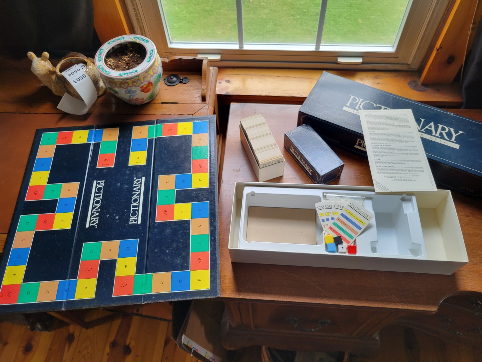 Vintage Pictionary First Edition Board Game Of Quick Draw 1985
