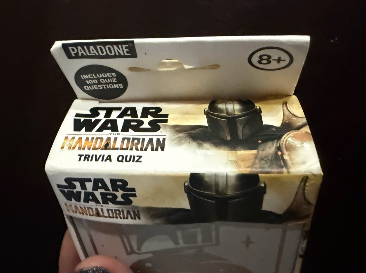 Disney Star Wars The Mandalorian 100 Question Quiz Card Game Baby Yoda Grogu NEW