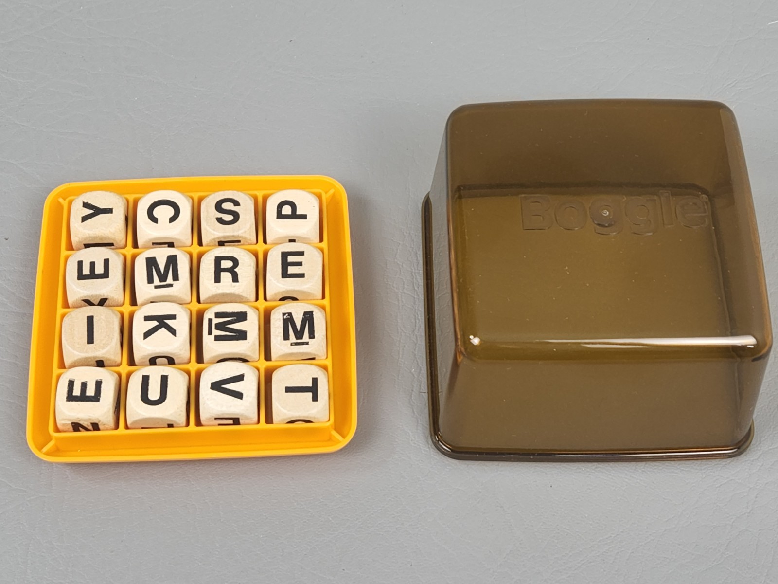 Vintage 1976 Boggle Hidden Word Game Parker Brothers COMPLETE