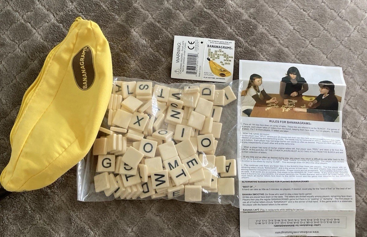 BANANAGRAMS Game Complete 144 Pieces Zippered Bag & Original Tag