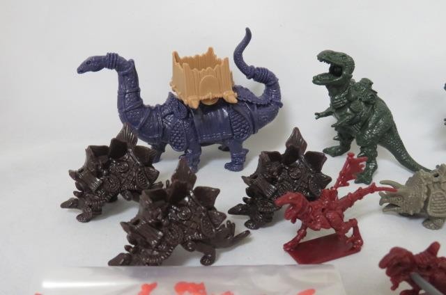 Schmidt: Die Schlacht Der Dinosaurier – Dinosaur Miniatures Board Game (NM) RARE