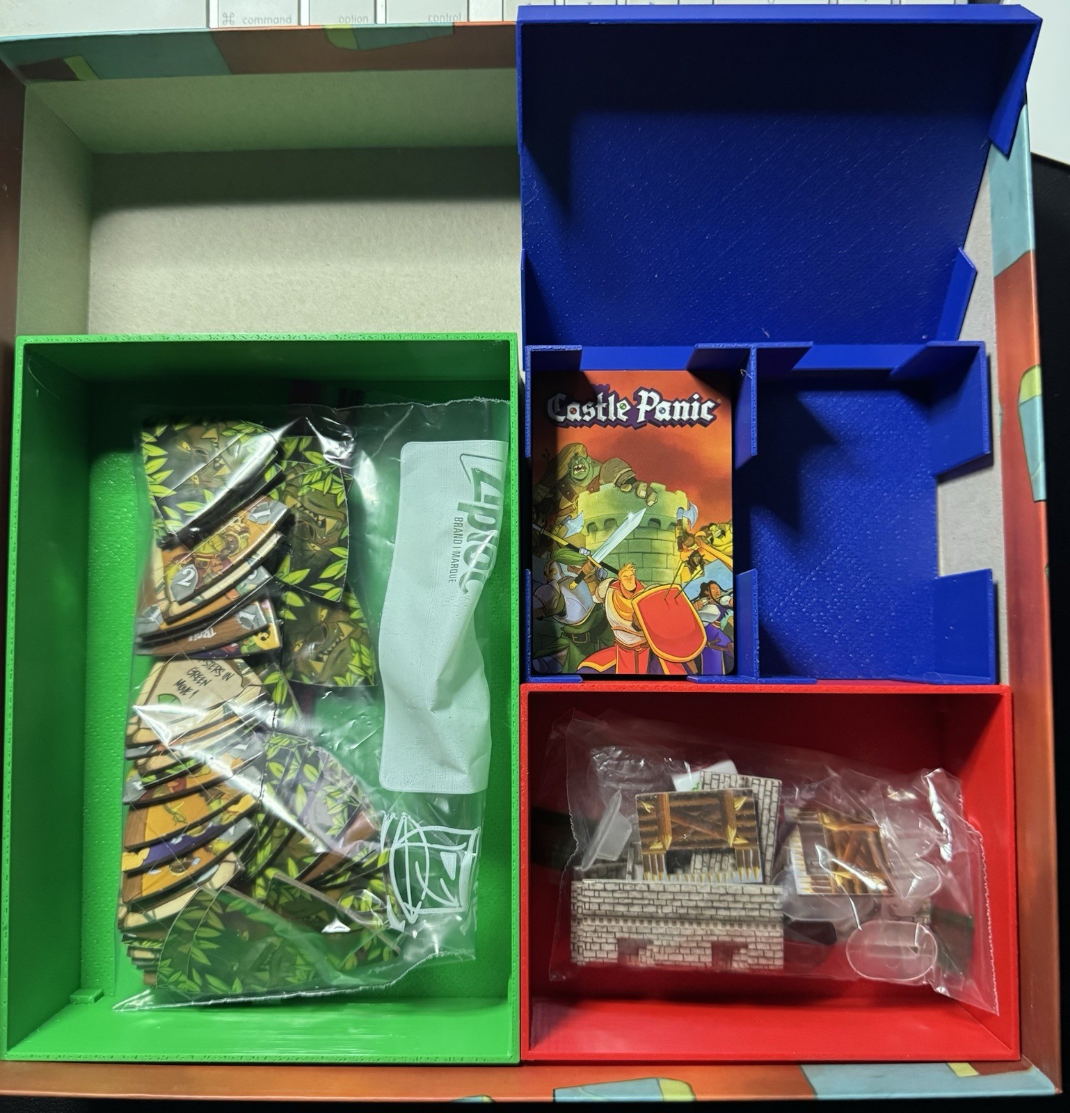 Castle Panic + The Wizard’s Tower (Fireside Games, 2022-2024) 2nd Edition, 99%