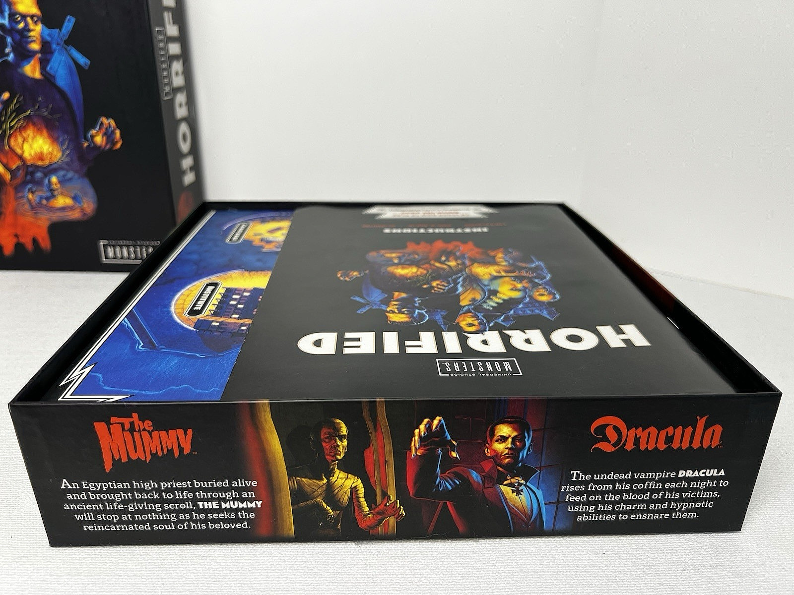 HORRIFIED: Universal Studios Monsters, co-op game, 2019 Ravensburger, COMPLETE