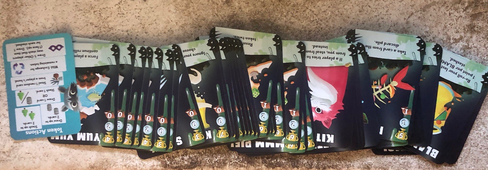 Trash Pandas The Raucous Raccoon Family Card Game Gamewright 2-4 Player Complete