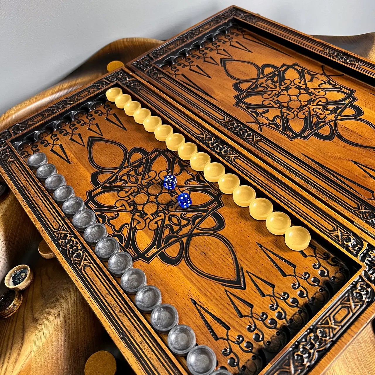 LUXURY Wooden BACKGAMMON Set Handcrafted Game New Board 48cm (19″), Carved, OWL