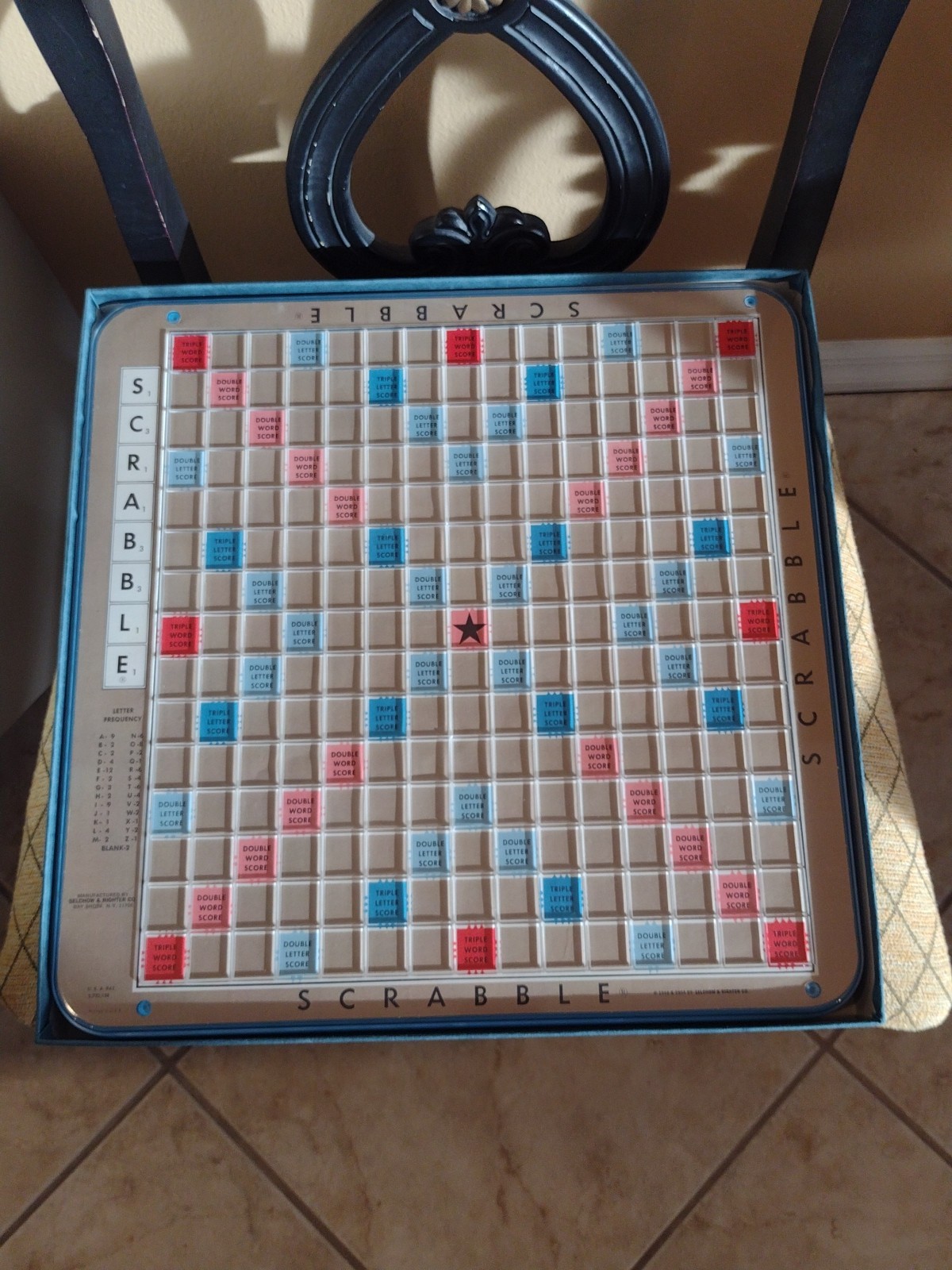 Deluxe Selchow&Richter Turntable Scrabble Game Complete 100 Tiles 4 Trays Pins