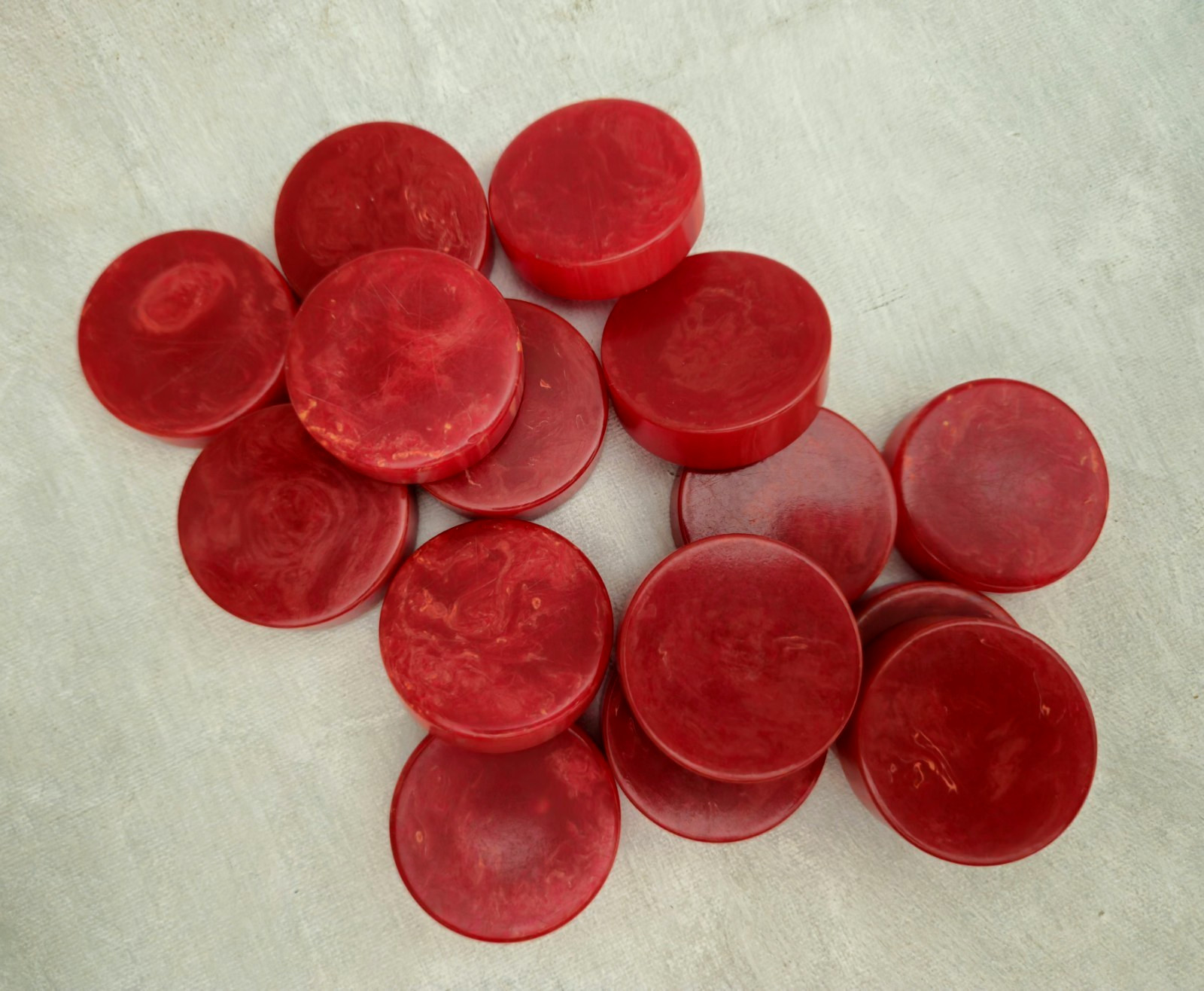 Vintage Crisloid Backgammon Bakelite Checkers 15 Red 1.5