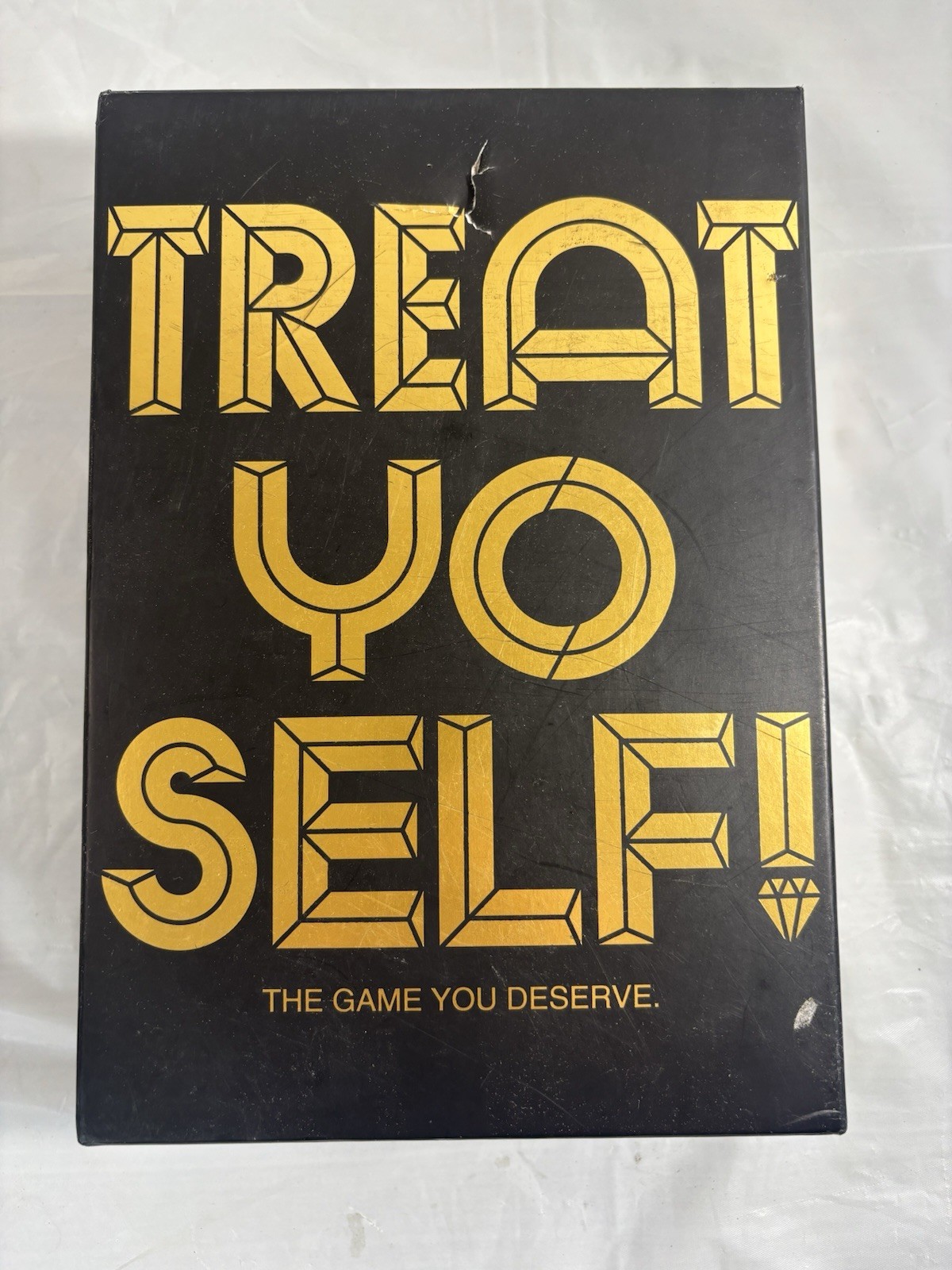 Treat Yo Self! The Game You Deserve. A Bidding and Bluffing Family Strategy Game