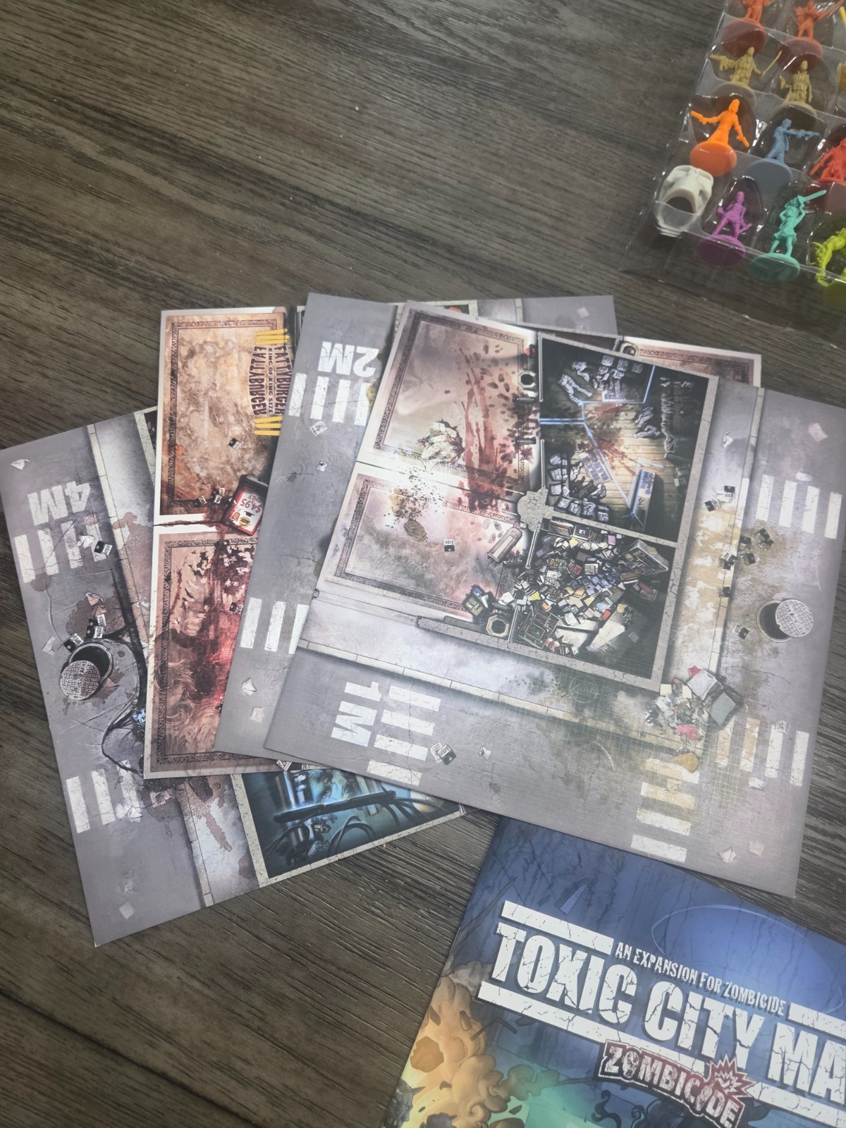 Zombicide 1st Edition + Toxic City Mall Expansion (Used)