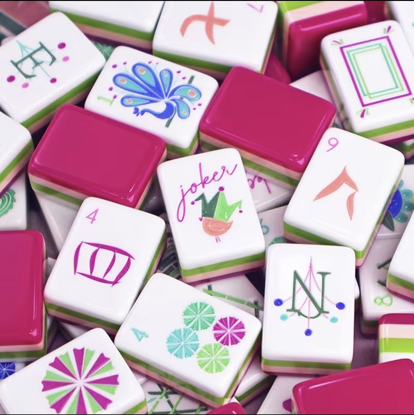 NEW! Vibrant Layered Mahjong Tiles – American Set 160 Tiles – Hot Pink Magenta