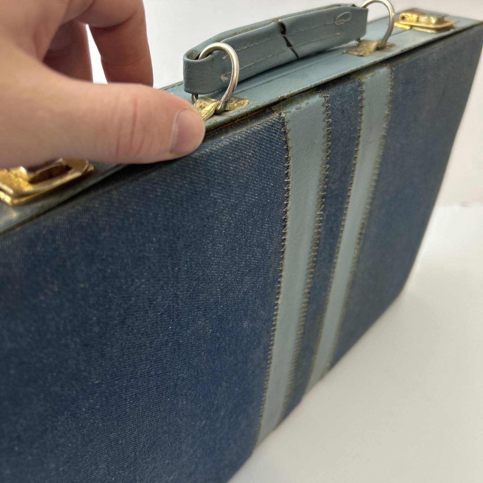 Vintage Backgammon Set Blue Corduroy Case Blue White Bakelite Chips 15” X 20”