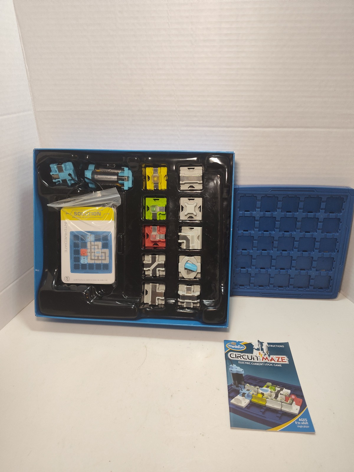 ThinkFun Circuit Maze Electric Current Logic Game STEM Brain Teaser TESTED/COMP