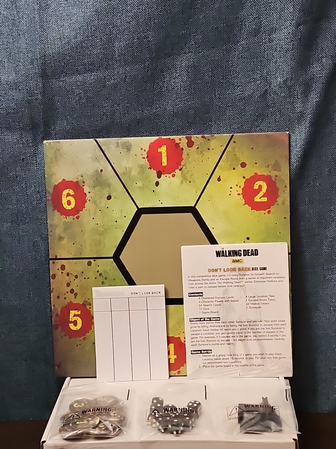 The Walking Dead: Don’t Look Back Dice Game | AMC Cryptozoic | Rick Daryl