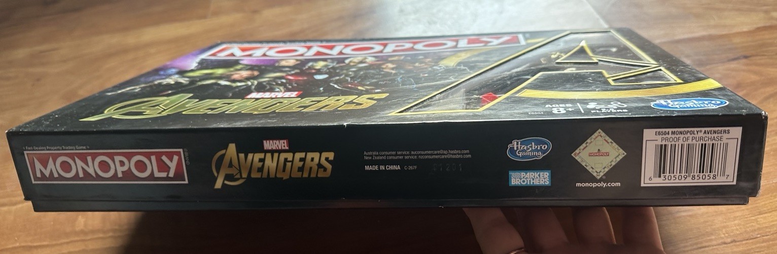 2018 Monopoly Marvel Avengers Movie Family Board Game Parker Brothers