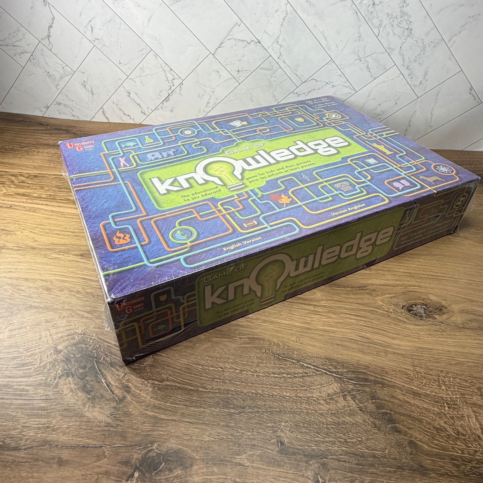 Game of Knowledge by University Games Family Trivia Ages 10+ Educational NEW