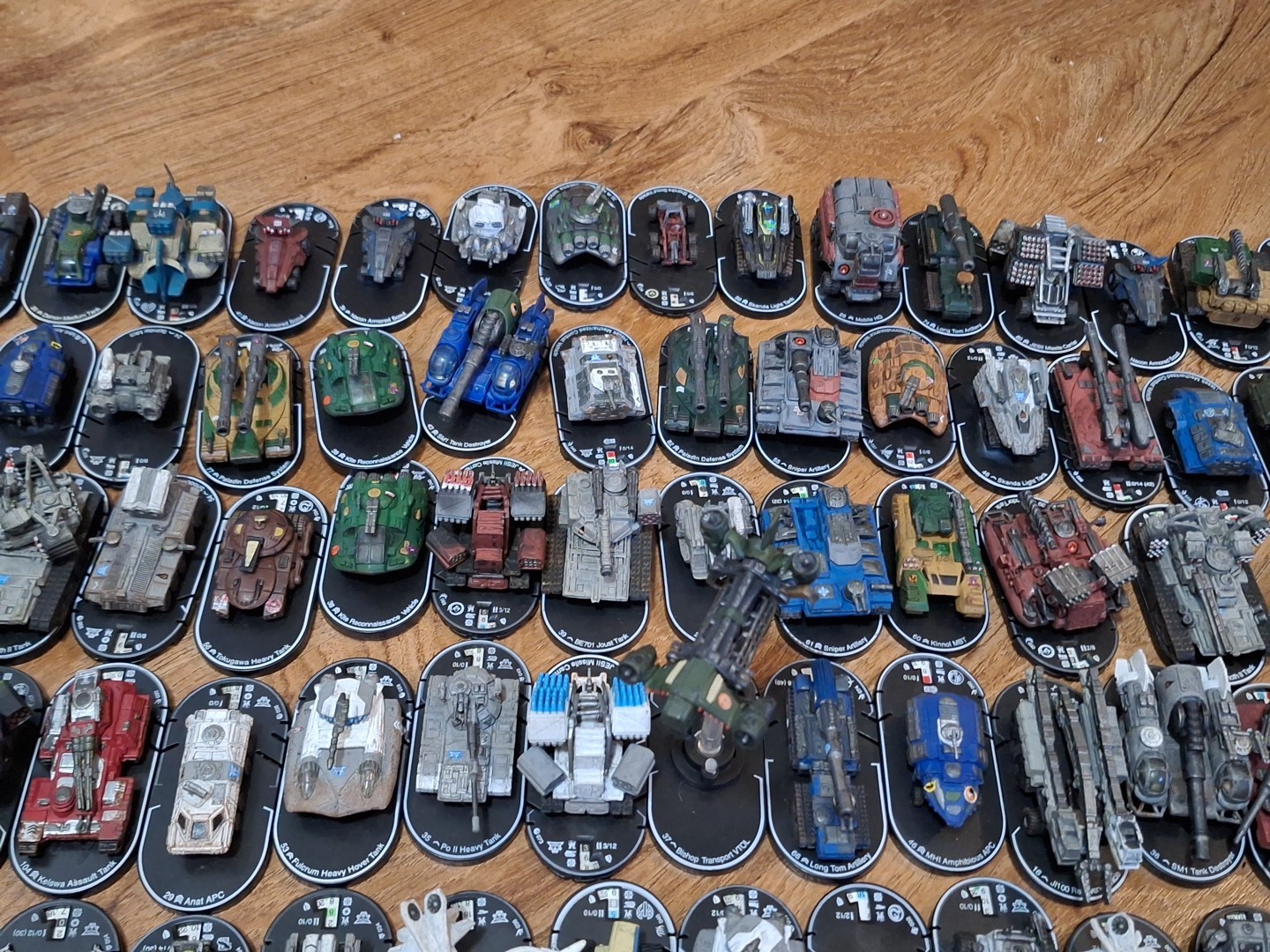 Lot 300+ Wizkids Mechwarrior 130+ Vehicles and 170+ Infantry Figures