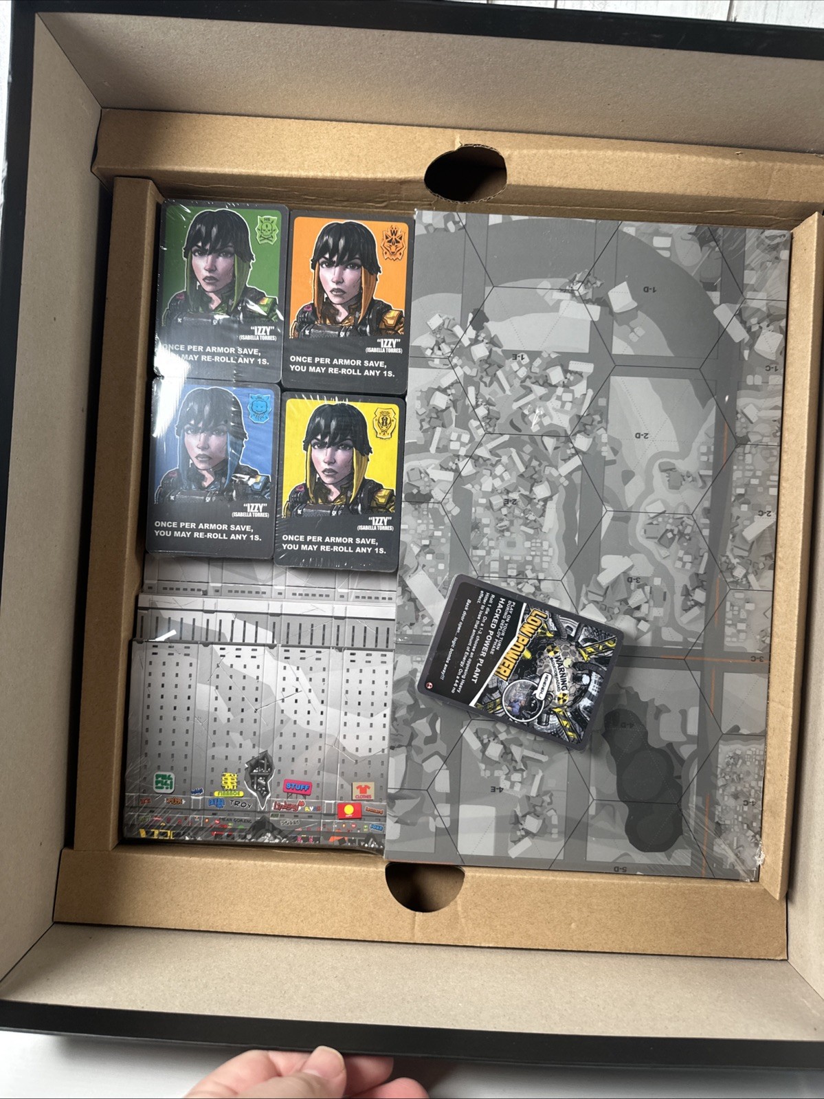 GKR Heavy Hitters Strategy Board / Miniatures Game Weta Workshop Cryptozoic