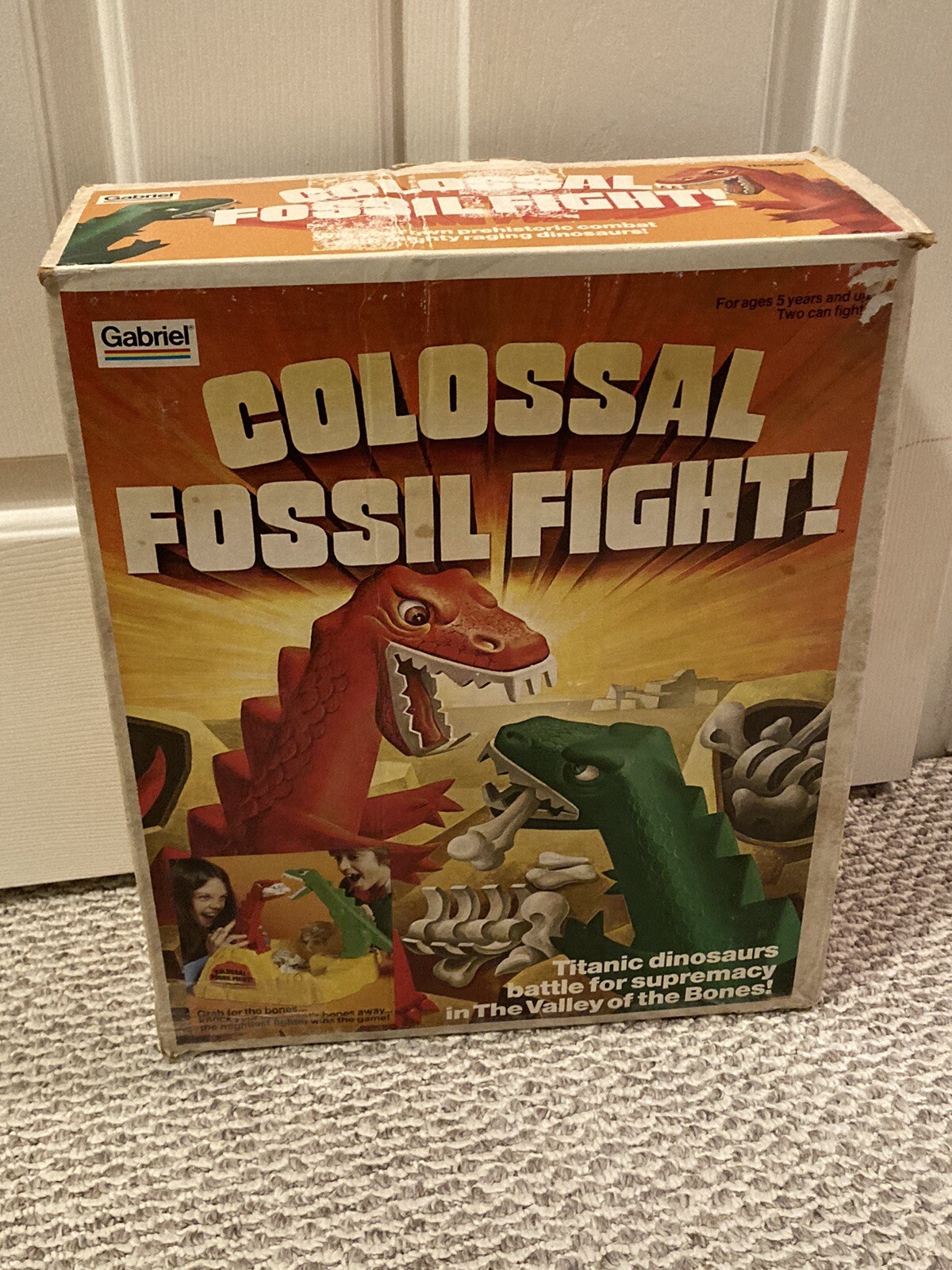 Gabriel Colossal Fossil Fight Titanic Dinasaurs Battle 1978 Not Complete