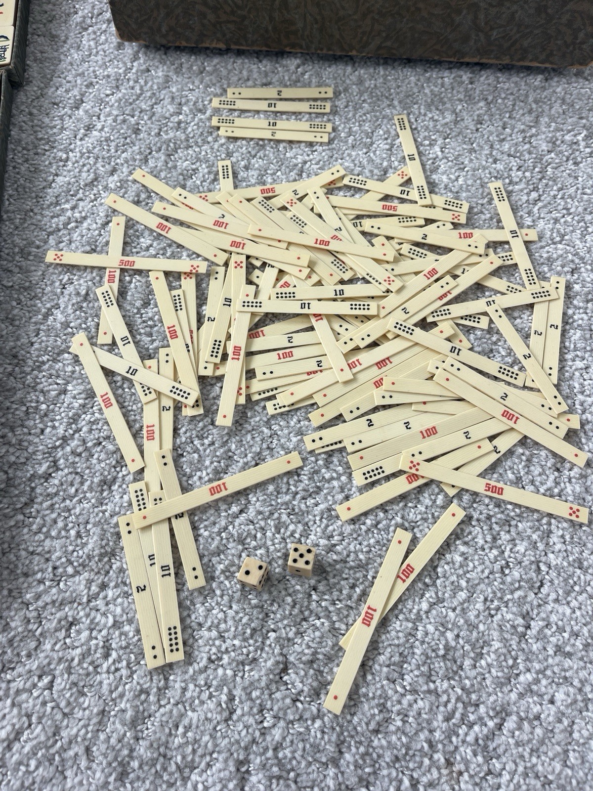 Antique 1920s Parker Brothers Mah-Jongg Bone And Bamboo Set Scoring Sticks Dice