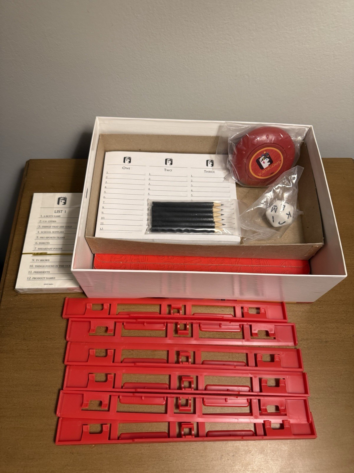 THE GAME OF SCATTERGORIES – Parker Brothers – Hasbro – 2003 Edition – Board Game