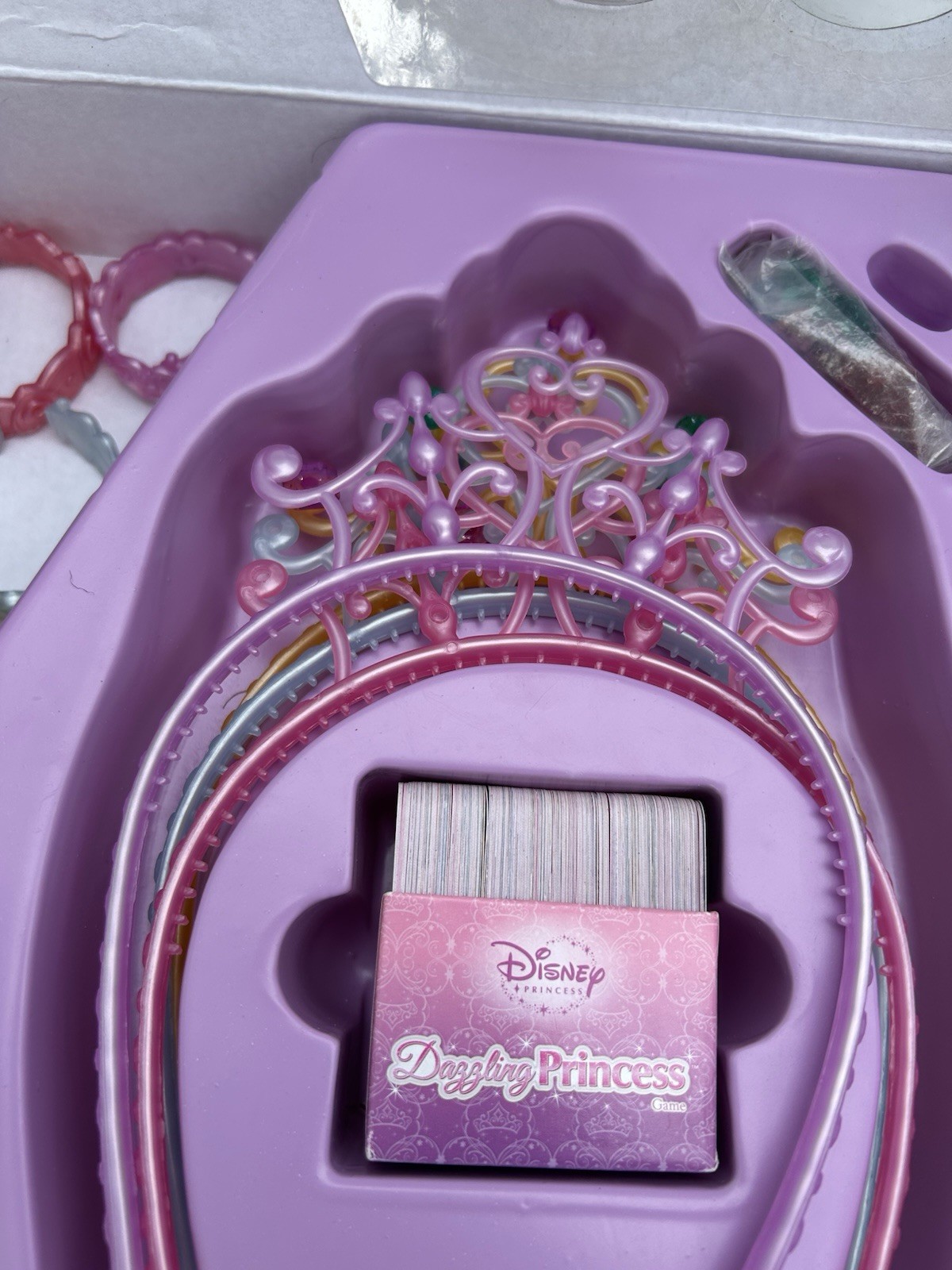 DAZZLING DISNEY PRINCESS Jewelry Tiara Game Complete Belle , Cinderella , Ariel