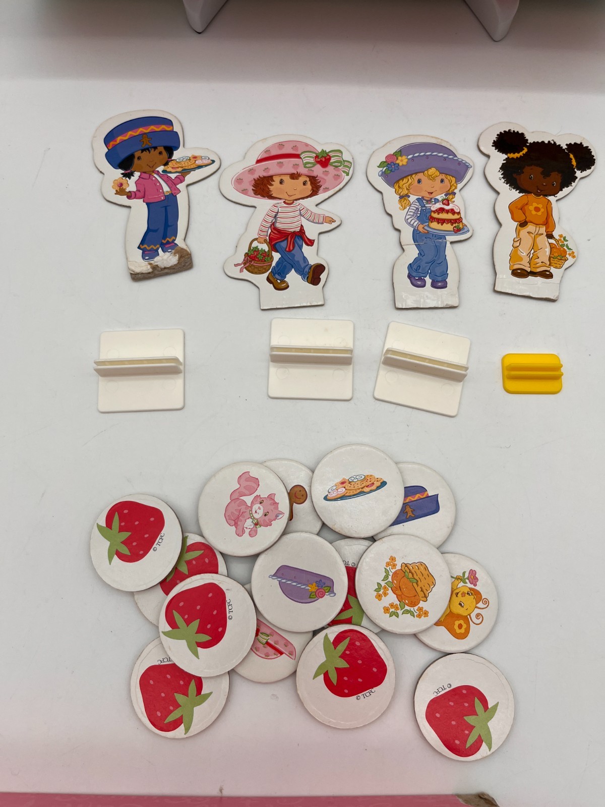 Strawberryland Berry Sweet Game of Hide & Seek Game- Missing 1 token and Manuel