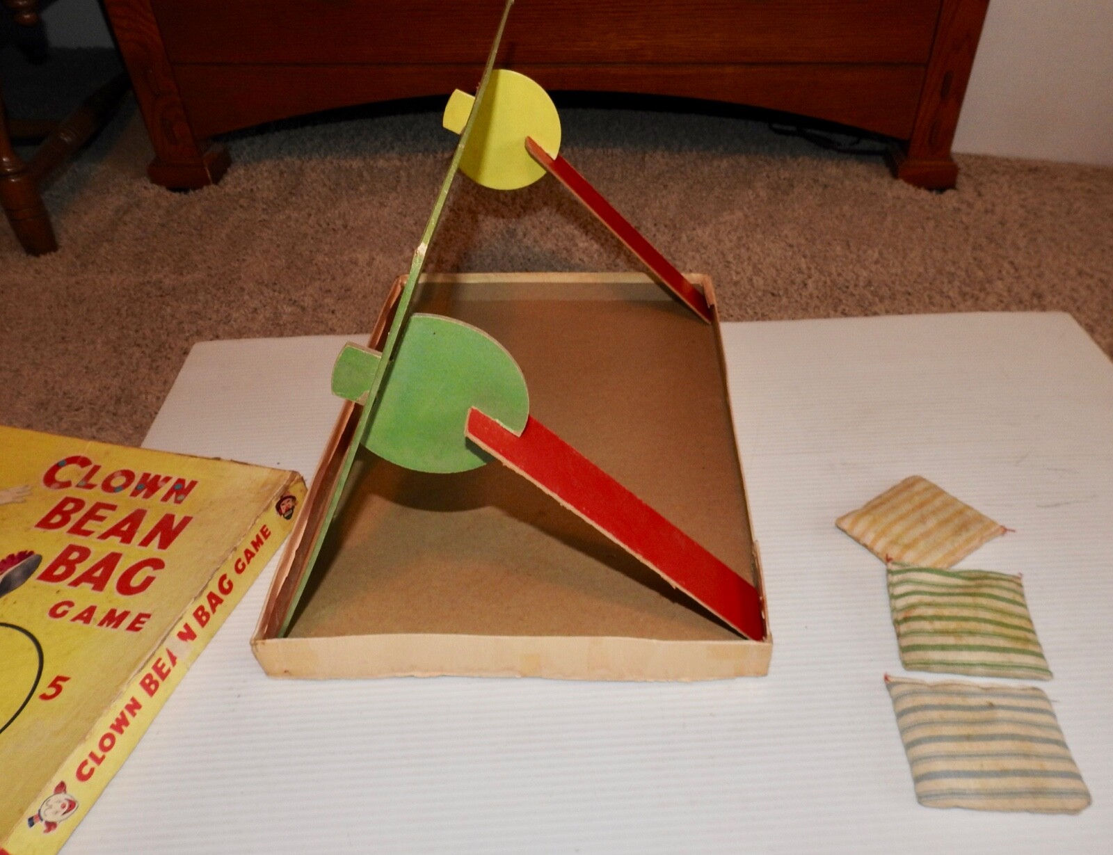 1958 Vintage Clown Bean Bag Toss Game Parker Brothers Complete, original bags