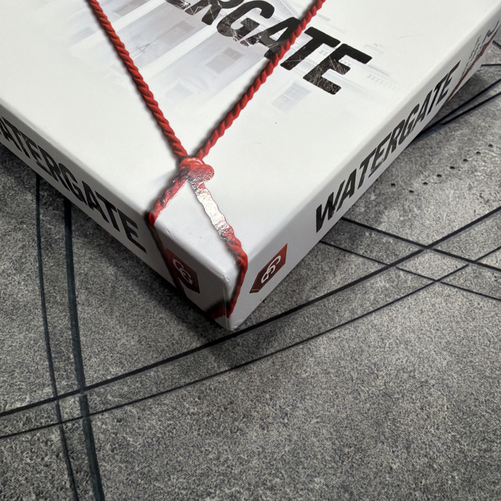 Watergate board game 3D Insert White Edition Capstone Games Matthias Cramer