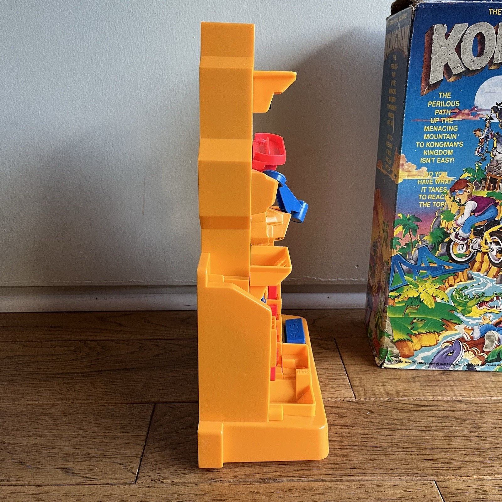 Vintage 1982 Tomy Kongman Game w Box Tested Battery Toy King Kong Marble Maze