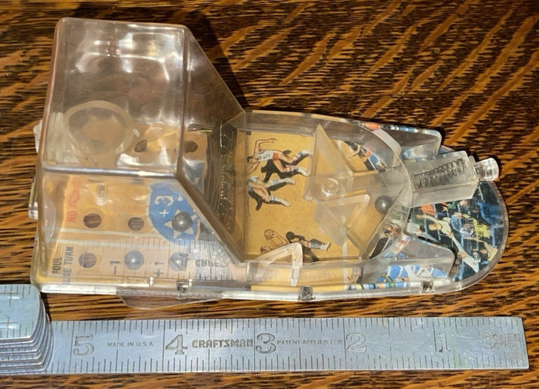 5-1/4″ VINTAGE PINBALL DORHAM BASKETBALL GAME WITH METAL BALLS~1975~HONG KONG