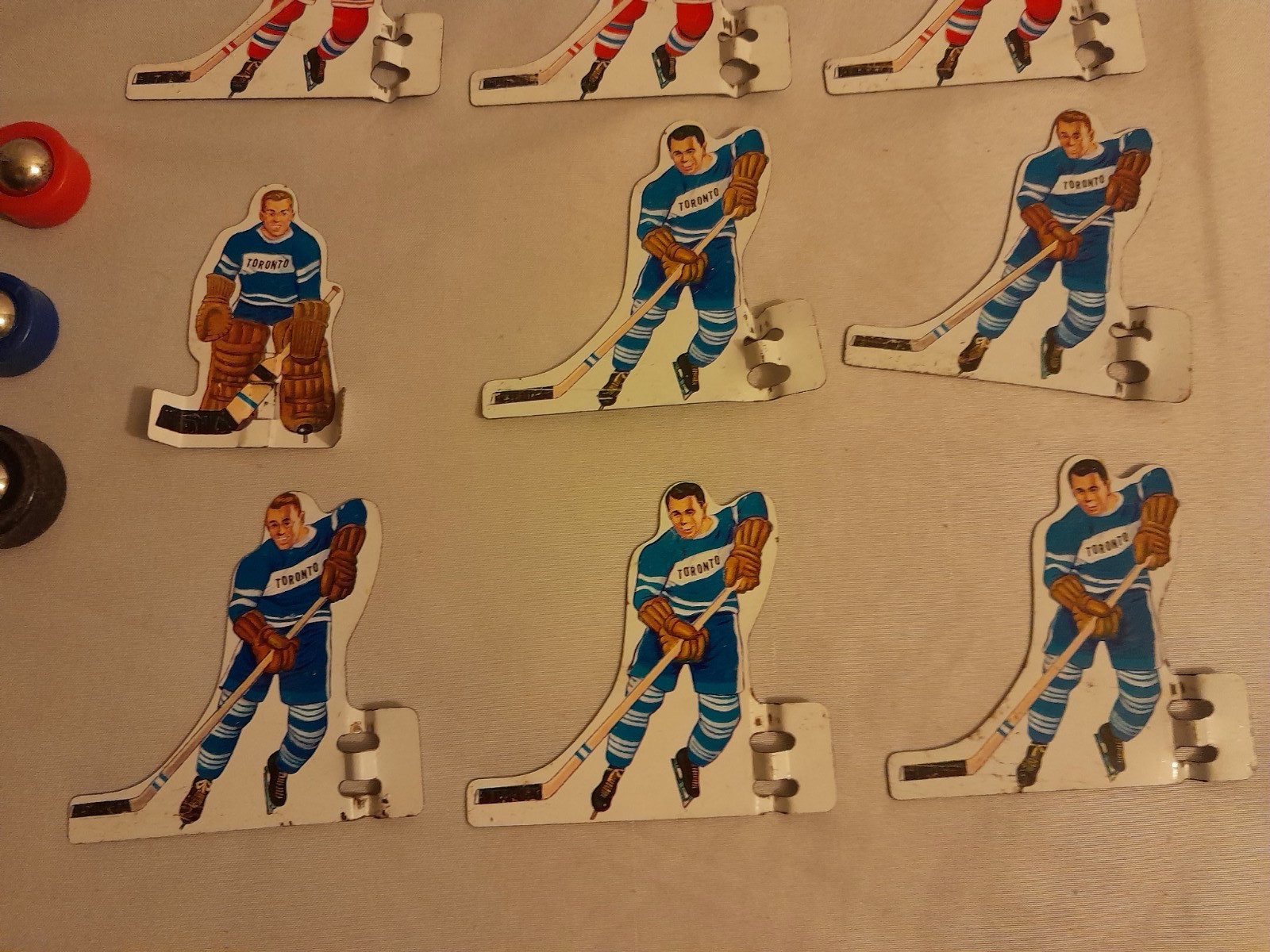 1950s/60s Eagle Toys Table Hockey Players & Pucks – Montreal & Toronto