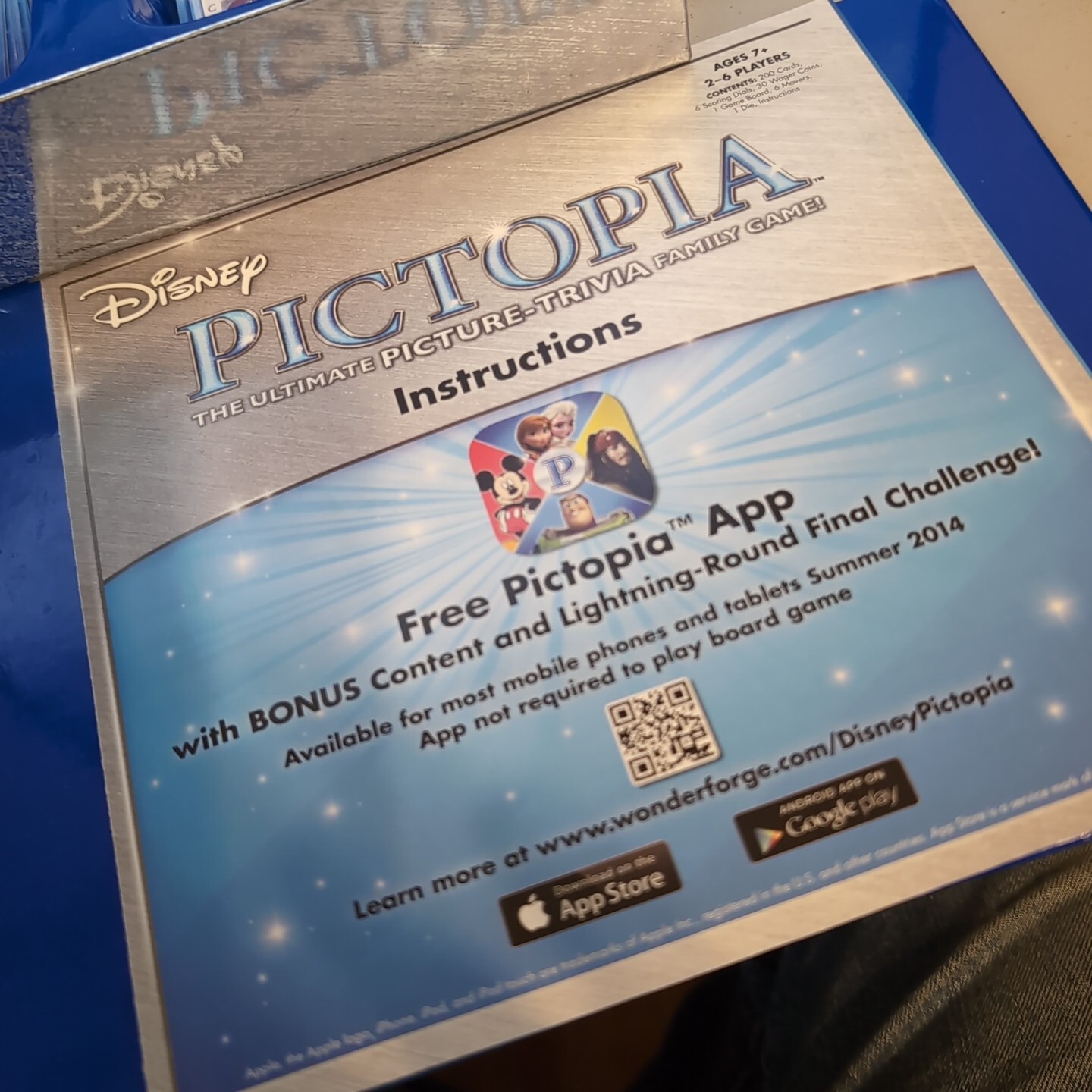 PICTOPIA DISNEY EDITION the Ultimate Picture -Trivia Family Board Game